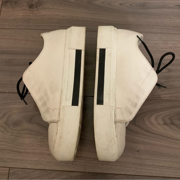 Alexander McQueen Sequin Octopus Sneakers - Picture 4 of 8